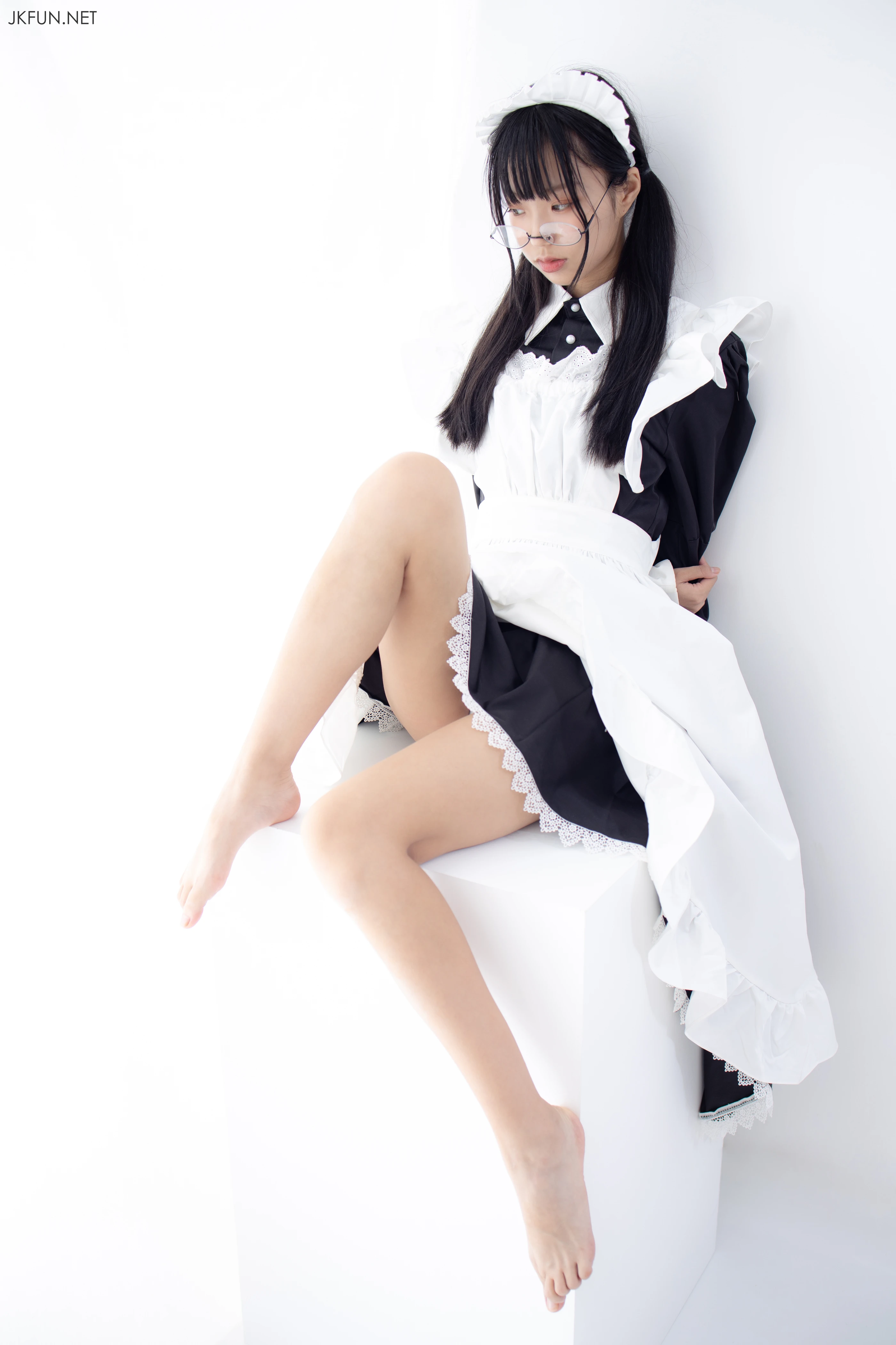 森萝财团 [JKFUN-017] 眼镜白丝女仆 [127P 1V]插图2